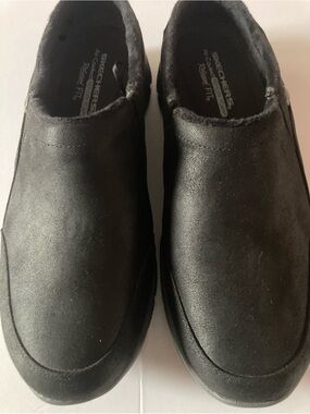 Skechers  womens SZ 9 Black open back slip on clogs